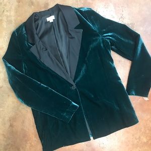 Crown and ivy velvet blazer